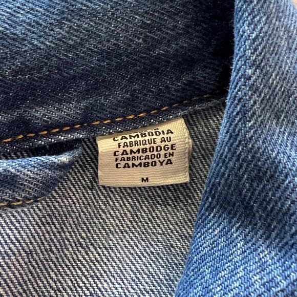 Levi's Vintage Fit Trucker Jacket - Picture 4 of 4